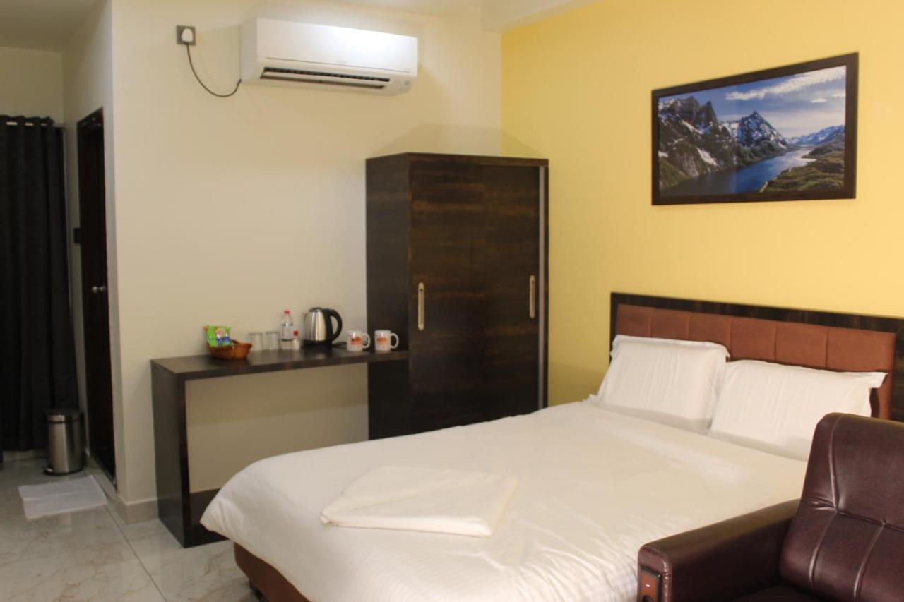 Hotel Kumbhakarna Guntur Ngoại thất bức ảnh