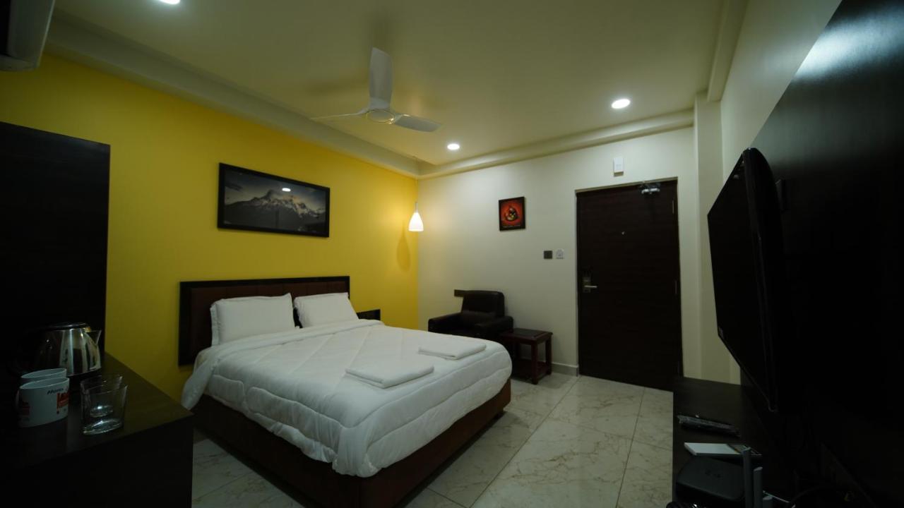 Hotel Kumbhakarna Guntur Ngoại thất bức ảnh